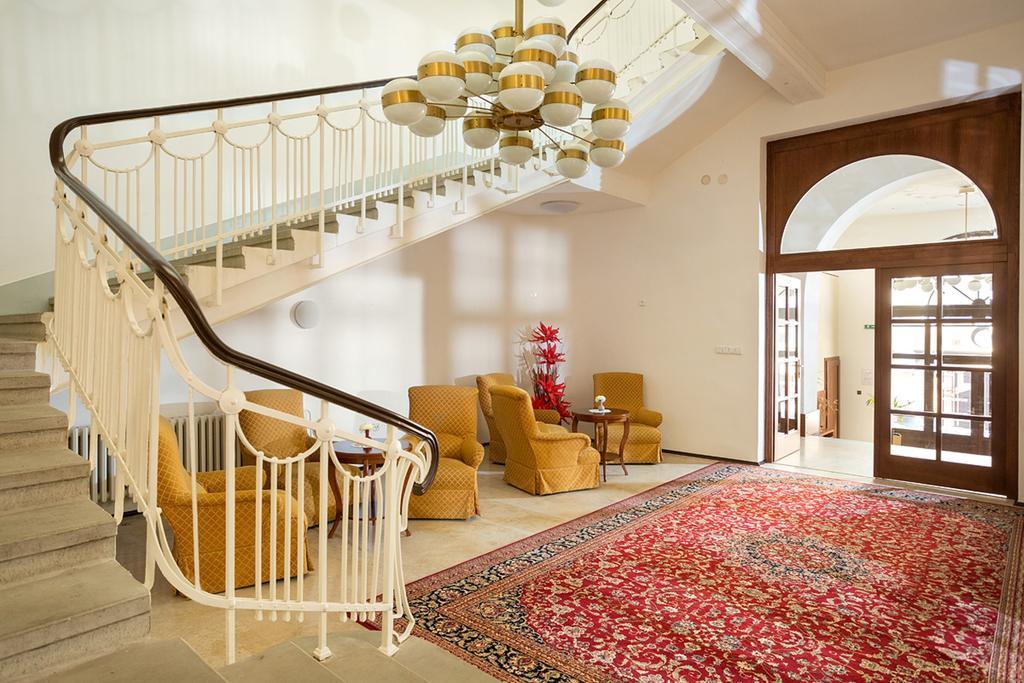 B&B Hotel Praha Nový Jičín Bagian luar foto