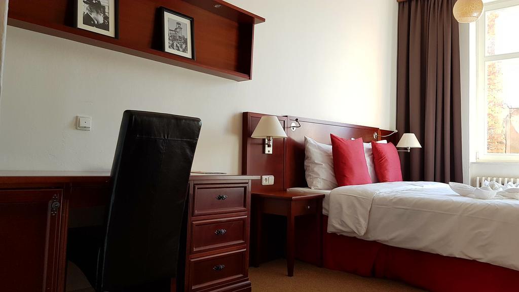 B&B Hotel Praha Nový Jičín Bagian luar foto