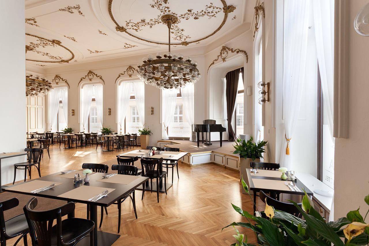B&B Hotel Praha Nový Jičín Bagian luar foto