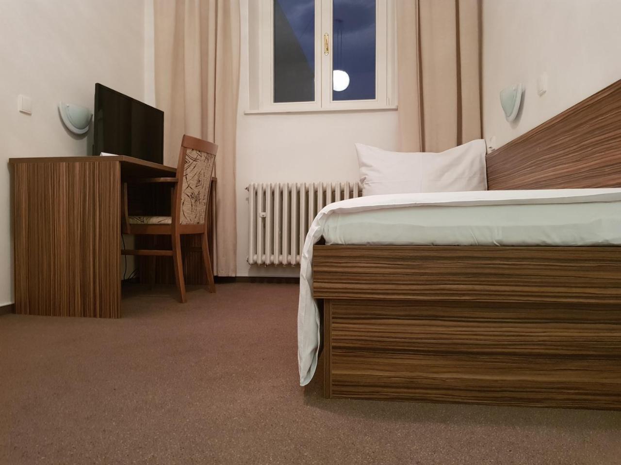 B&B Hotel Praha Nový Jičín Bagian luar foto