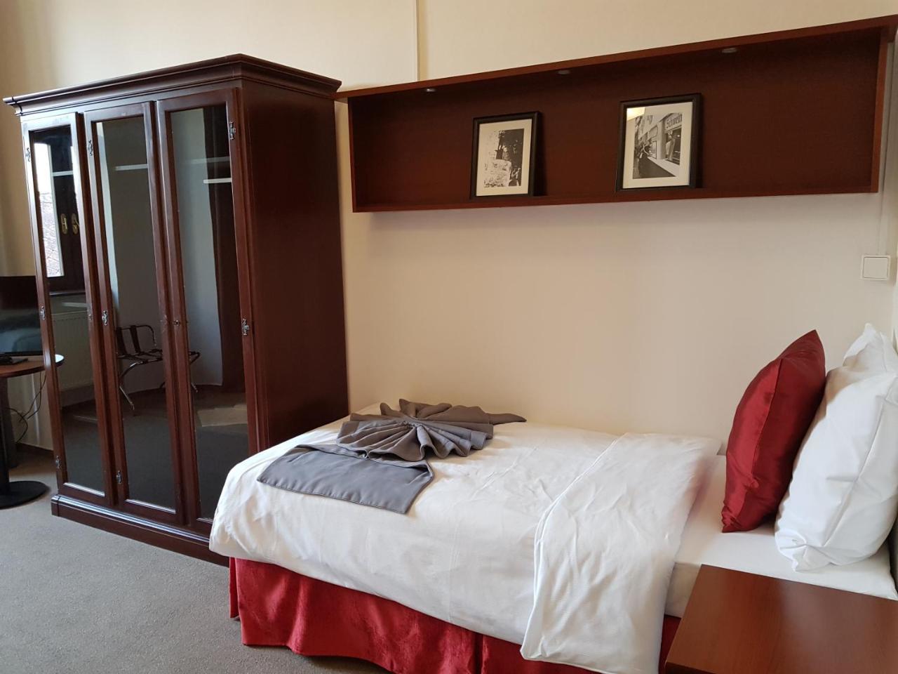 B&B Hotel Praha Nový Jičín Bagian luar foto